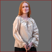 Lade das Bild in den Galerie-Viewer, Mittelalterbluse mit Spitze "Bettina" Hanffarben Leonardo Carbone