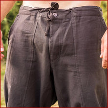 Lade das Bild in den Galerie-Viewer, Wikinger Hose Herren | Braune Wikinger Hose Herren