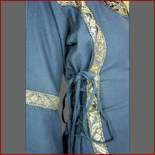 Lade das Bild in den Galerie-Viewer, Mittelalterkleid mit Schnürung blau