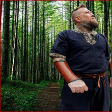 Lade das Bild in den Galerie-Viewer, Wikinger und Mittelalter TUNIKA Waffenrock - 4XL - Übergröße - schwarz