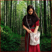 Lade das Bild in den Galerie-Viewer, Wikinger Umhängetasche mit Stickerei naturfarben