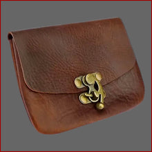 Lade das Bild in den Galerie-Viewer, Klassische GÜRTELTASCHE - robustes Leder - braun - Mittelalter Tasche