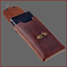 Lade das Bild in den Galerie-Viewer, Mittelalter Handytasche Smartphone Tasche - Leder - für Gürtel - braun <br>(finde den Fehler 😂)