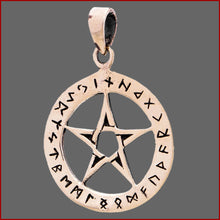 Lade das Bild in den Galerie-Viewer, Kelten Schmuck Anhänger ASKA mit Futhark Runen