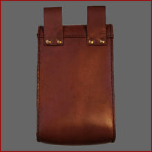 Lade das Bild in den Galerie-Viewer, Braune Gürteltasche aus Leder | Leonardo Carbone Ledertasche