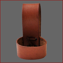 Lade das Bild in den Galerie-Viewer, Mittelalter Wikinger Trinkhornhalter Leder BRAUN Leonardo Carbone