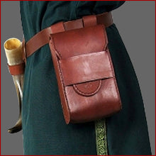 Lade das Bild in den Galerie-Viewer, Braune Gürteltasche aus robustem echten Leder braun
